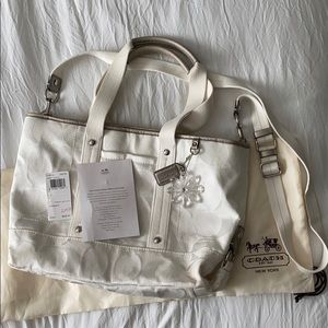Kyra Coach Signature Tote Crossbody White Silver